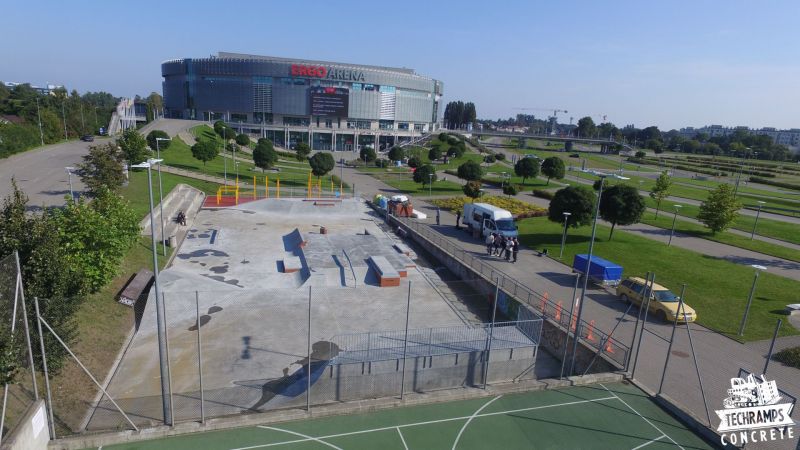 Betonowy skatepark