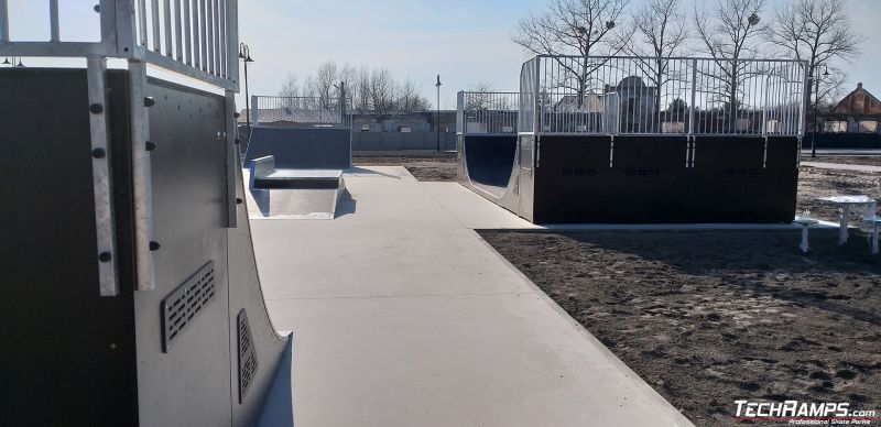 Czerniewice - skatepark