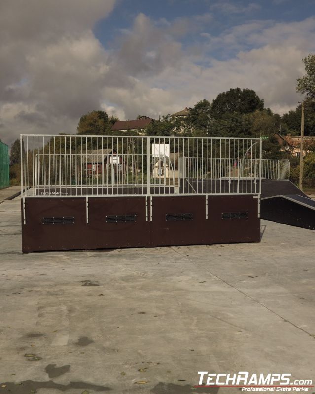 drewniany skatepark