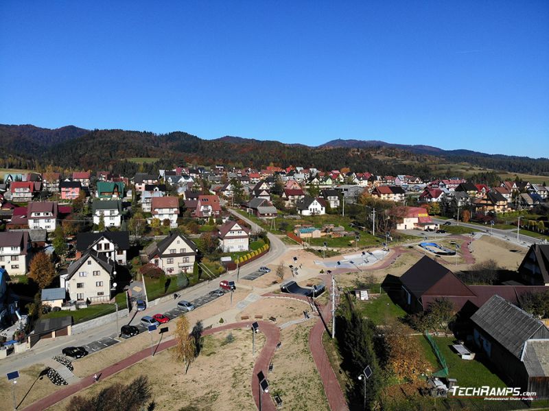 Environment of skatepark, pumptrack, miniramp - Maniowy