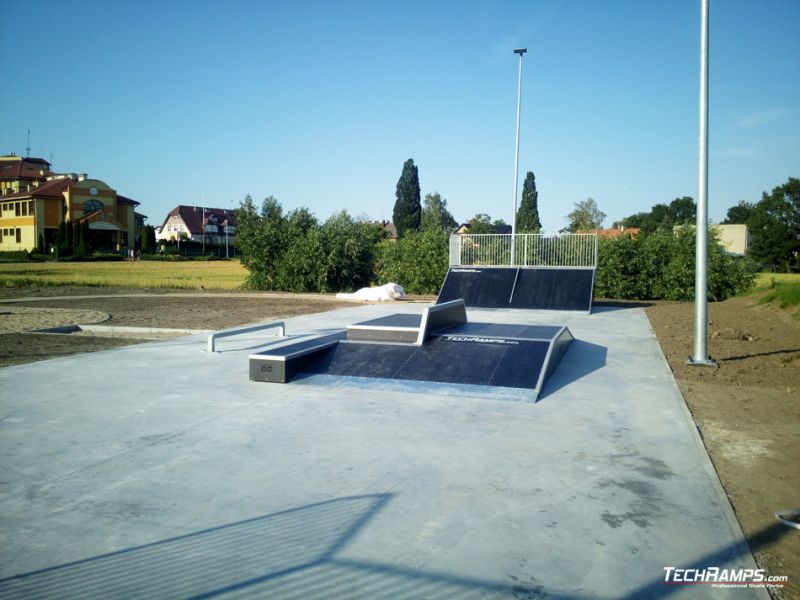 Funbox with rail 3/1 and grindbox