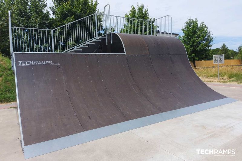 Roll-in med Quarter pip - Wyszków skatepark