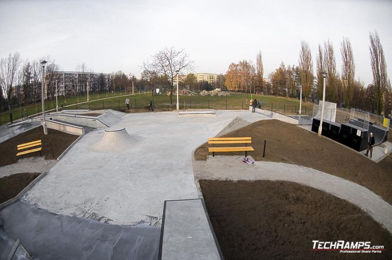 Kraków Mistrzejowice Betonowa Skateplaza