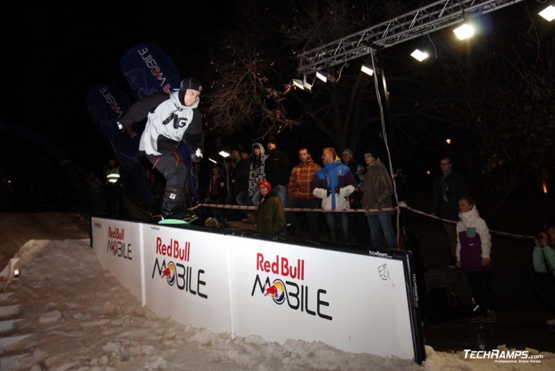 Pokazy Red Bull MOBILE Snowboard Attack