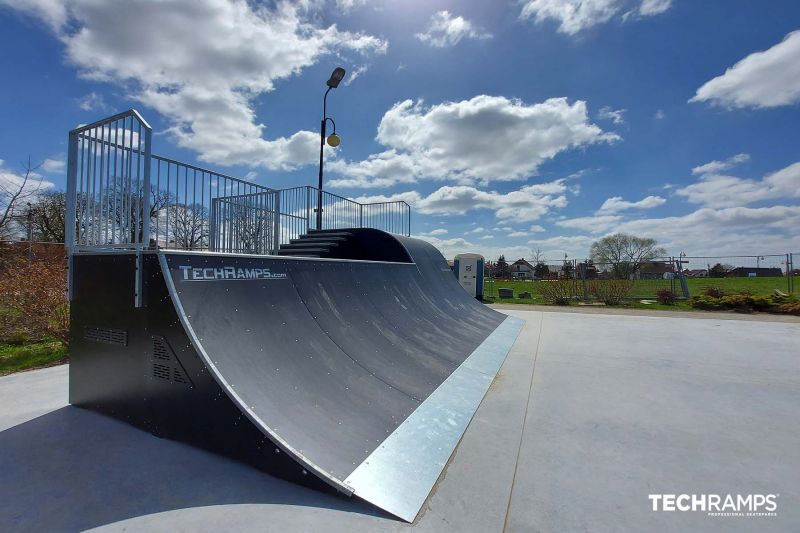 Quarter Pipe - hinder i skateparken 