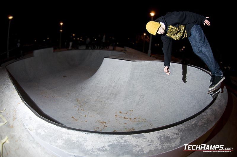 Riders Betonowa Skateplaza