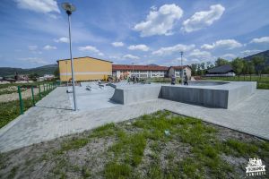 skatepark betonowy w Milówce
