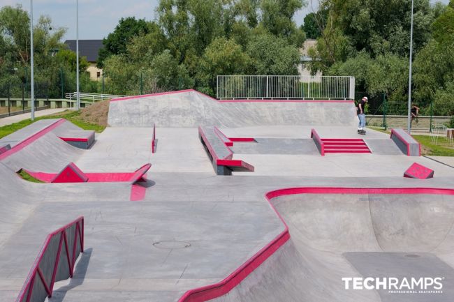 Skatepark i betong - Brzeg Skatepark i betong - Brzeg