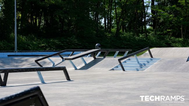 Skatepark i betong - Rybnik (Wisniowiec Park) Skatepark i betong - Rybnik (Wisniowiec Park)