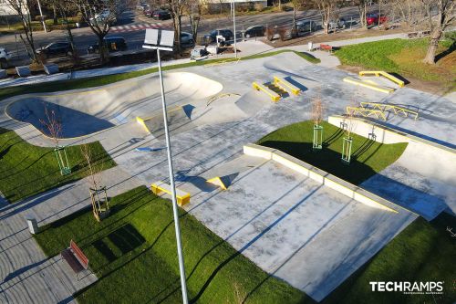 Skatepark i betong - Wrocław Ślężna Street