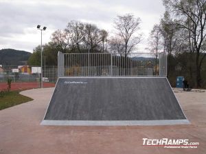 Skatepark Krynica Zdrój Bank ramp 
