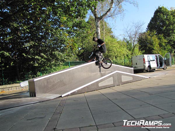 Skatepark w Biskupcu_1