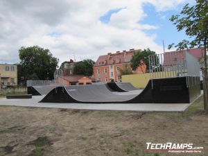 Skatepark w Dębnie po poprawkach