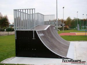 Skatepark w Dźwirzynie - 8