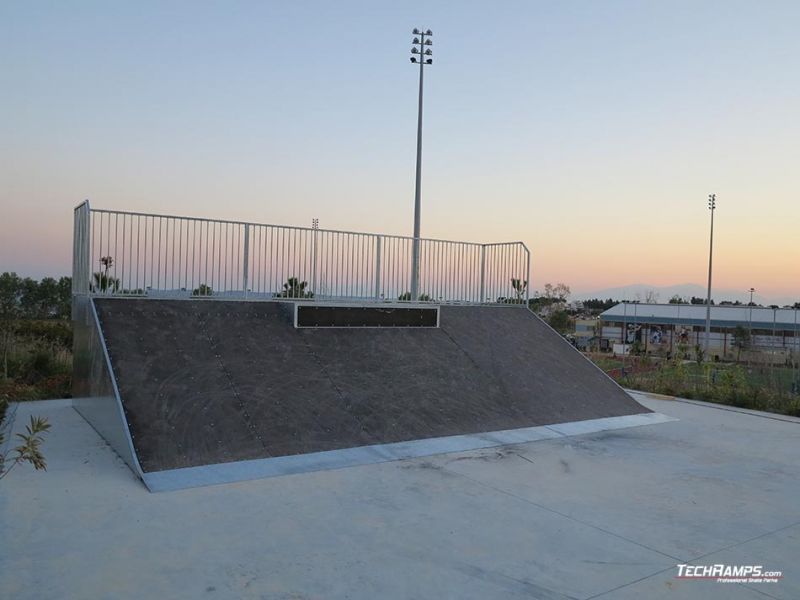 skatepark w grecji stalowy