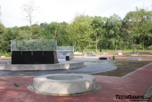 Skatepark w Myślenicach - 12