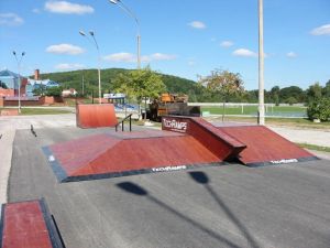 Skatepark w Nowinach 4