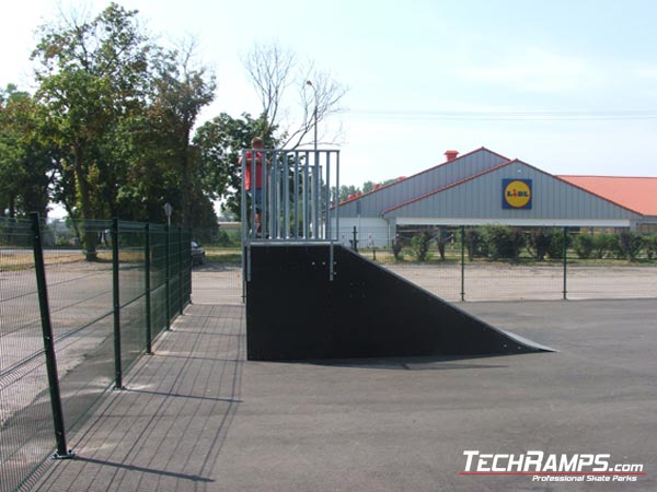 Skatepark w Przasnyszu_Bankramp