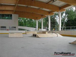 Skatepark w Warszawie, w dzielnicy Wawer - 2