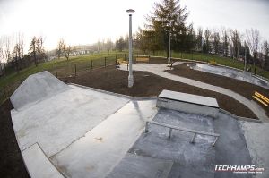 Skateplaza beton - Kraków Mistrzejowice