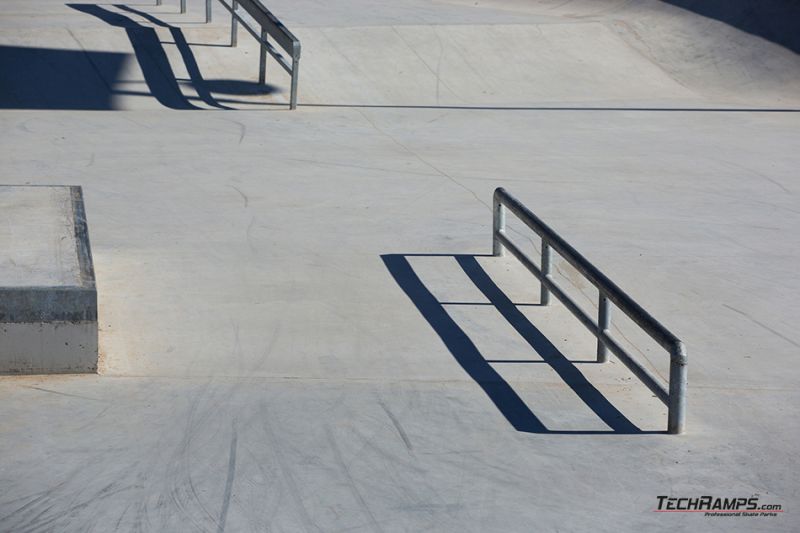 Steel rail in skatepark - Maniowy