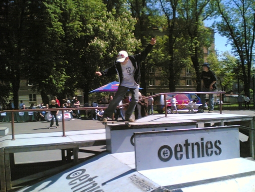 Unimil etnies skatepark